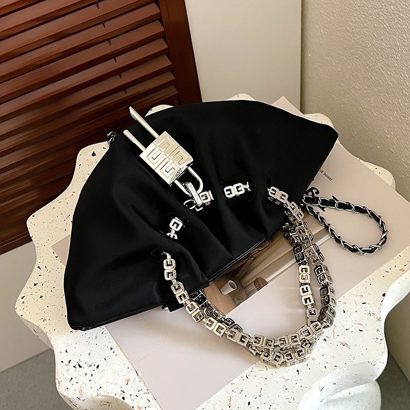 Small Bag Cloud Bags Summer Popular Personality Chain Messenger Shoulder Purses