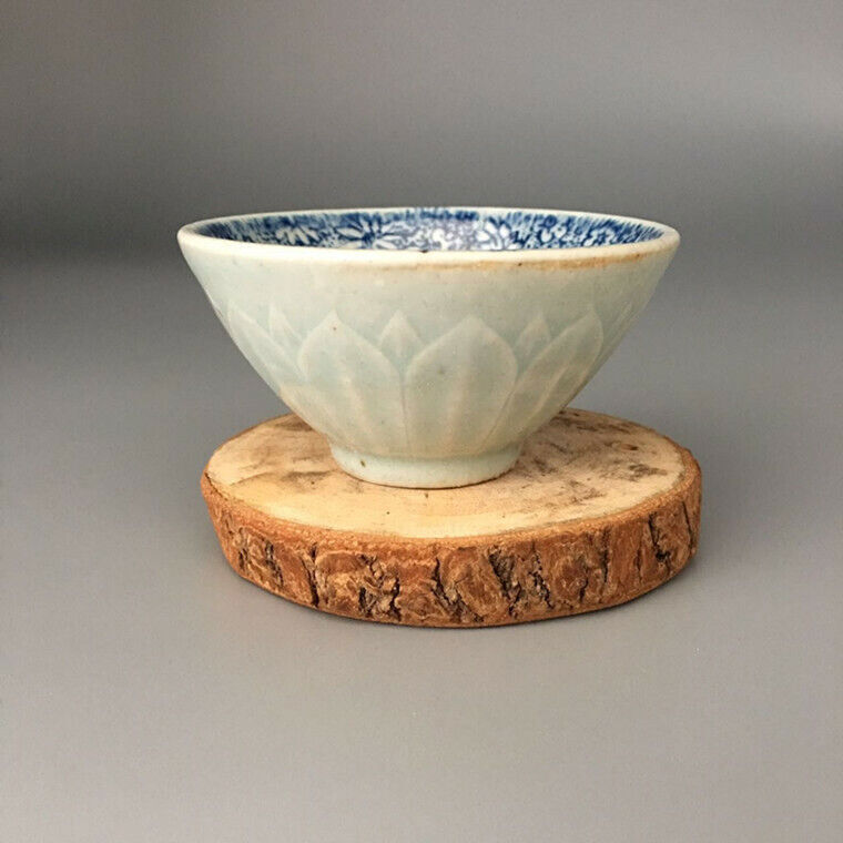 Chinese Blue and White Porcelain Qing Guangxu Lotus Shape Flower Teacup Cup 3.1”