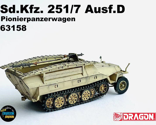 1/72 German Sd.kfz.251/7 Half-Tracked Sapphire Armored Vehicle D Model