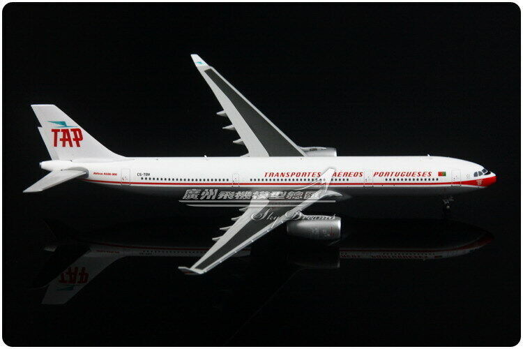 1:400 GeminiJets TAP AIRBUS A330-300 Passenger Airplane Diecast Aircraft Model