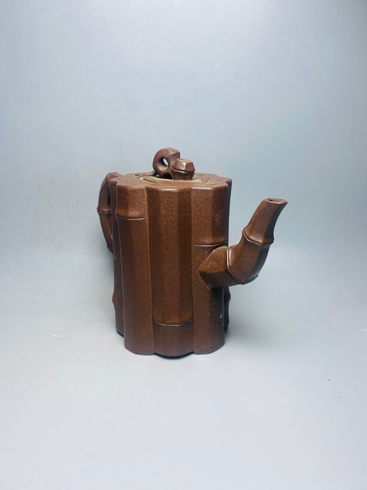 Chinese Yixing Zisha Clay Handmade Exquisite Teapot （一捆住 底款：婉芬）