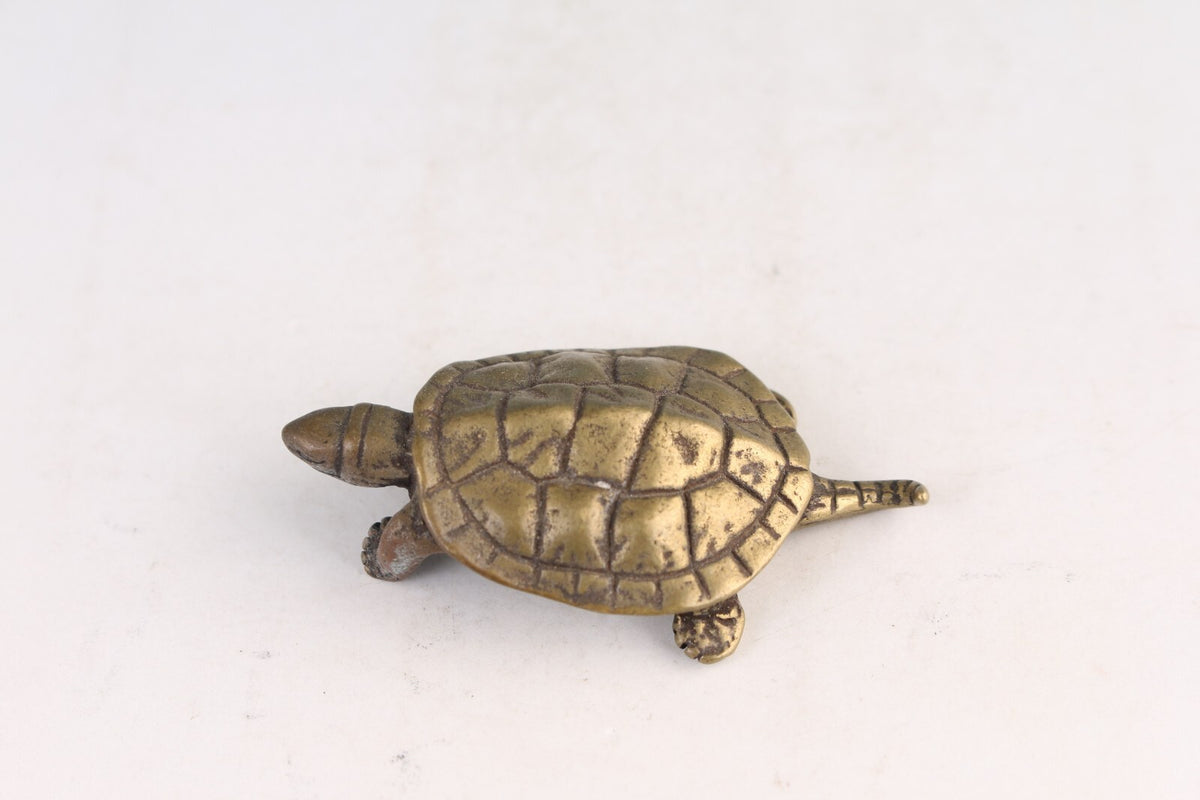 Rare Chinese brass handmade tortoise turtle statue collect tea pet hand piece