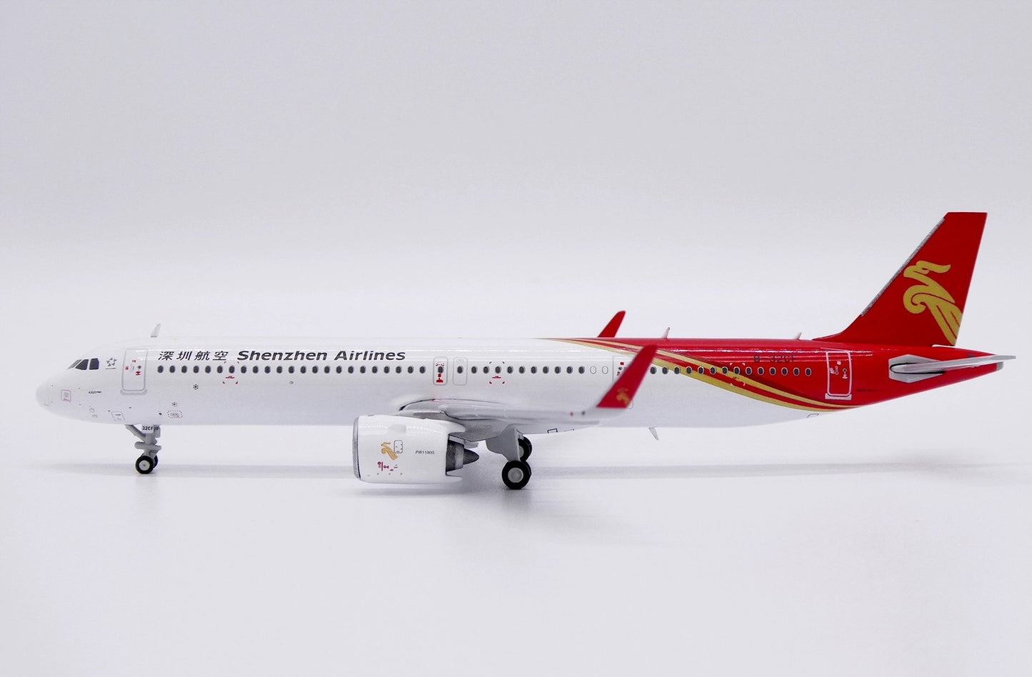 1:400 JC Wings Shenzhen Airlines Airbus A321neo Passenger Diecast Plane Model