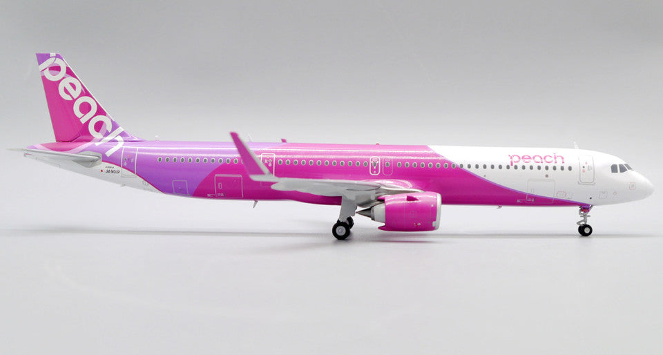 1:200 JC Wings Peach AIRBUS A321neo Passenger Airplane Diecast Aircraft Model