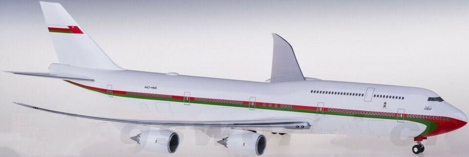 1:200 38CM Hogan Oman BOEING 747-8 Passenger Airplane ABS Plastic Aircraft Model