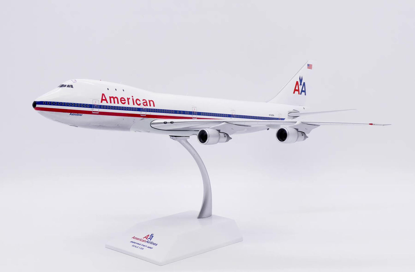 1:200 JC Wings American Airlines Boeing 747-100 Passenger Airplane Diecast Model