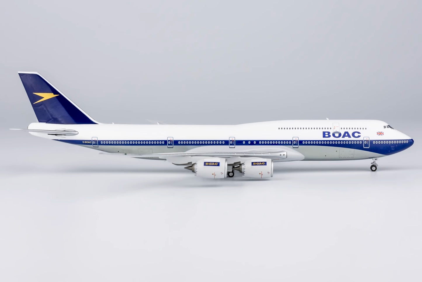 1:400 NG Model BOAC BOEING 747-100 Passenger Airplane Diecast Aircraft Model