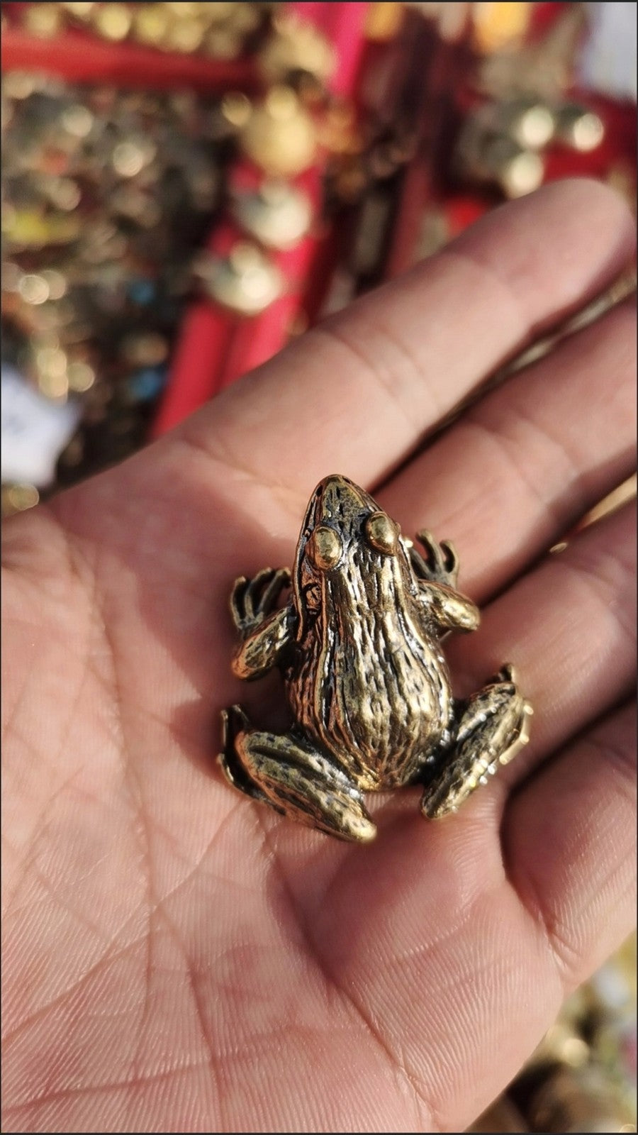 Brass Frog Tea Pet Desktop Ornament Handmade Collectible Antique Craft Figurine