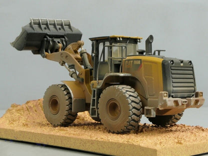 1:50 DM 966M Medium Wheel Loader- Weathered Construction Machine Diecast Model