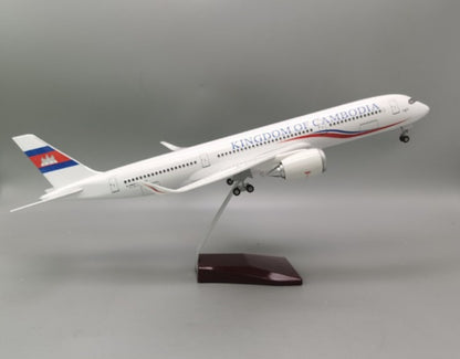 47CM 1:140 KIMDOM OF CAMBODIA AIRBUS A350 Airplane Landing Gear Resin Model