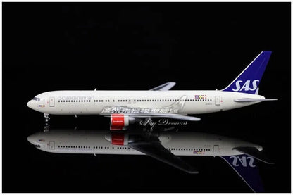 1:400 JC Wings SAS BOEING 767-300ER Passenger Airplane Diecast Aircraft Model