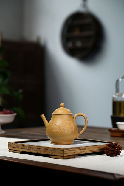 4.6" China Yixing Zisha Pottery Gold Section Clay Hand-made 220ML Teapot 清心思婷