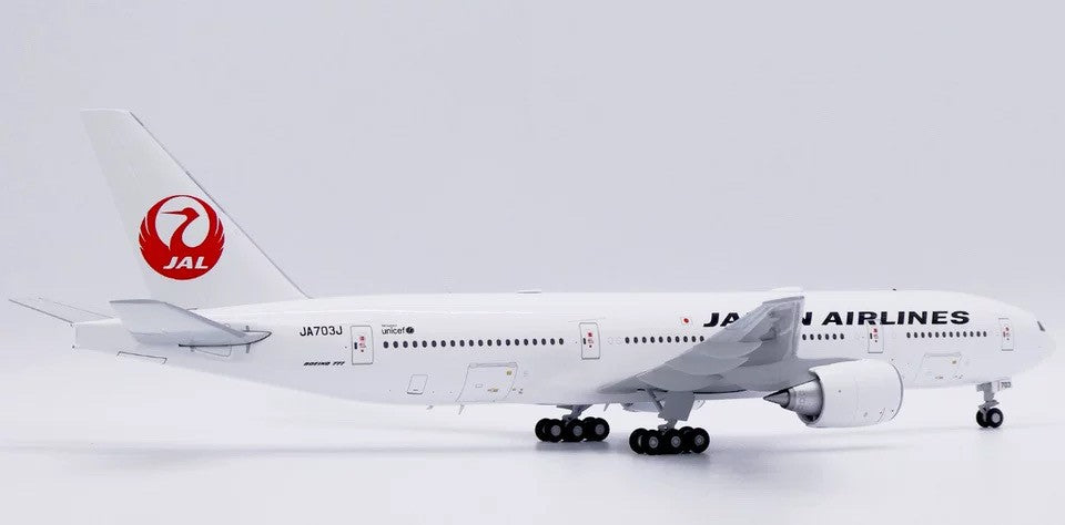 1:200 JC Wings Japan Airlines Boeing 777-200ER Passenger Diecast Airplane Model