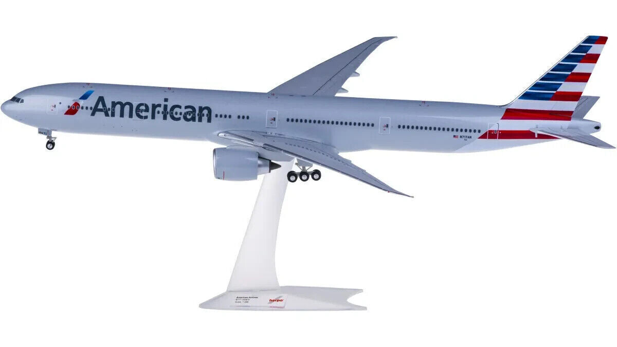 1:200 37CM Herpa American BOEING 777-300ER Passenger Airplane ABS Plastic Model