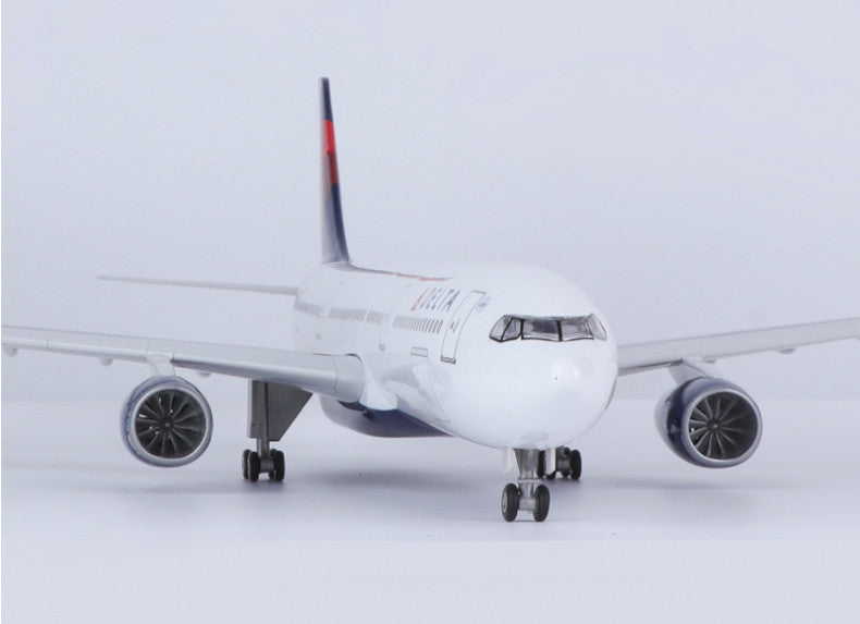 47CM 1:135 DELTA AIRBUS A330 Passenger Aircraft Landing gears Resin Plane Model