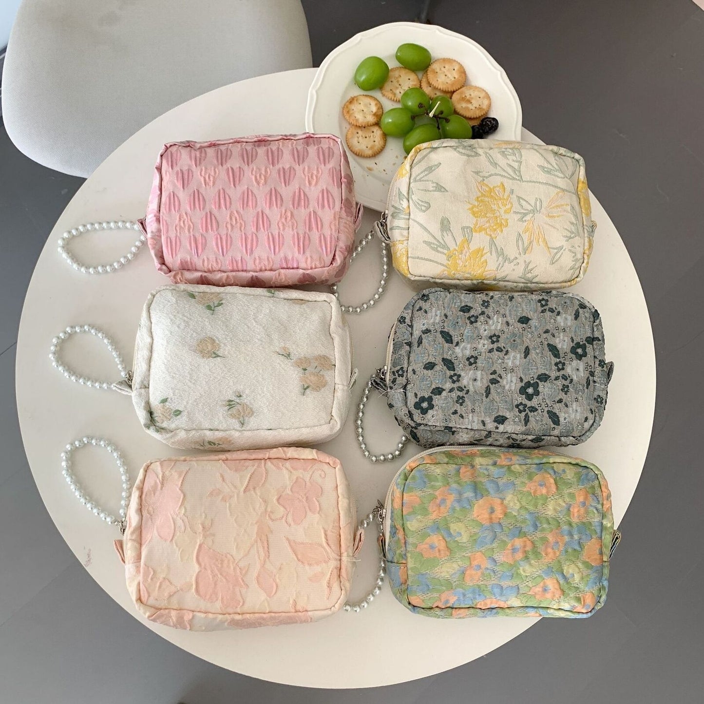 Floral Small Travel Cosmetic Bag Clutch Make Up Storage Toiletry Bags 5*15*11 CM