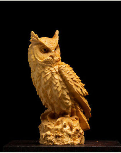 CC1203B -- 9 CM High Carved Boxwood Carving : Vivid Smart Owl