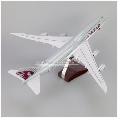 1:160 47CM QATAR BOEING 747-8 Airplane Landing Gear Resin Plane Aircraft Model