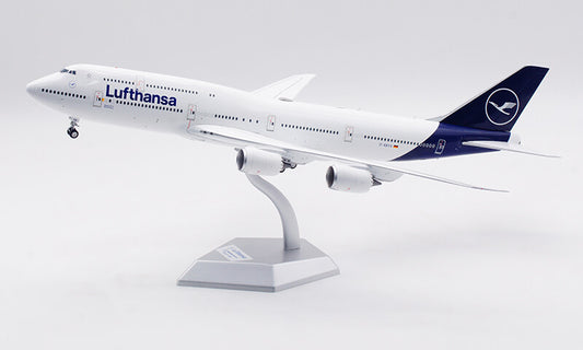 1:200 SQ Wings Lufthansa Boeing 747-8 D-ABYA Passenger Airplane Diecast Model