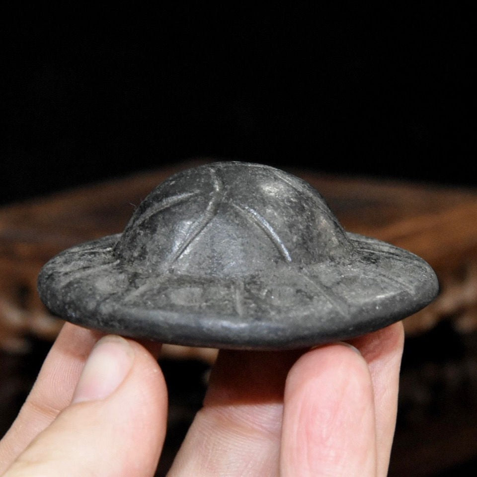 Old Hongshan Culture Meteorite Magnetite UFO Alien Carving Collectible