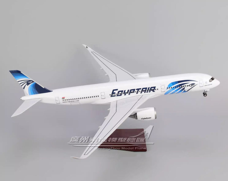 47CM 1:140 EGYPTAIR AIRBUS A350 Plane Aircraft Landing Gear Resin Airplane Model
