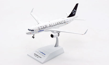 JC Wings Lufthansa Star Alliance Airbus A320 D-AIUA 1:200 plane Pre-builded