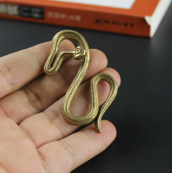 Chinese old bronze handmade Snake Statue figure Tea Pet scene home decoration