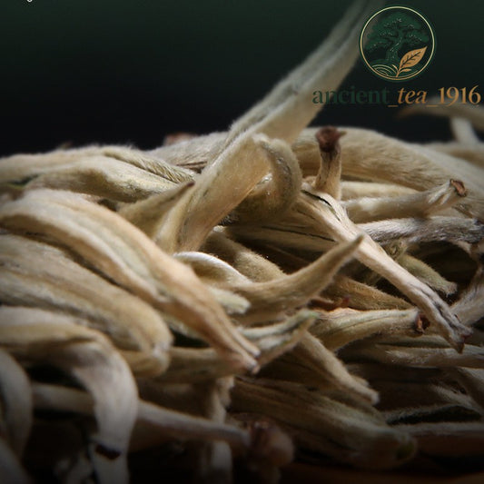 500g Yunnan Ancient Tree Moonlight White Pu'er Spring Tea Loose Tea White Tea