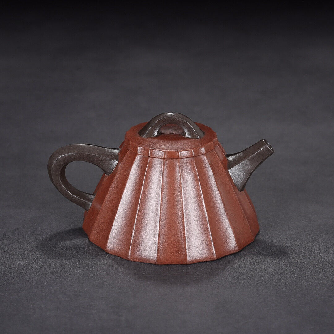 Chinese Yixing Zisha Clay Handmade Exquisite Teapot（霸王石瓢 底款：周桂珍）