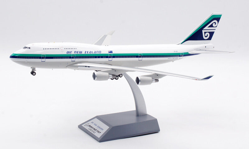 1:200 35CM InFlight AIR NEW ZEALAND BOEING 747-400 Aircraft Diecast Plane Model
