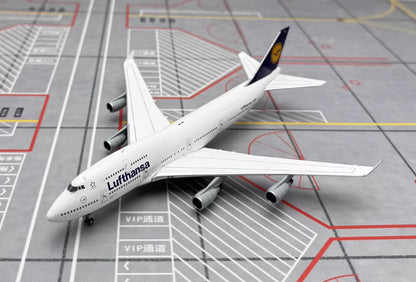 1:400 YY Wings Lufthansa BOEING 747-400 Passenger Plane Aircraft Diecast Model