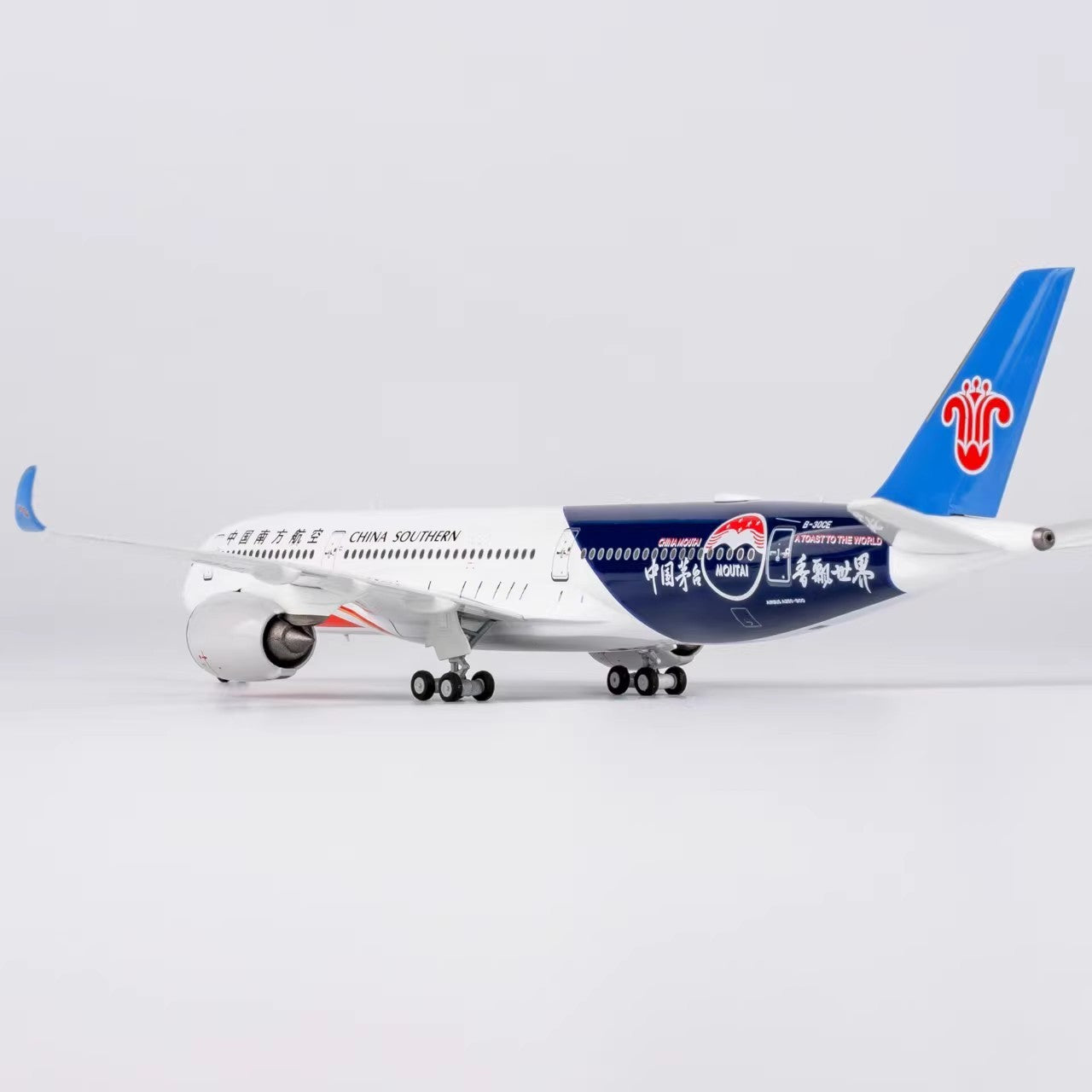 1:400 NGmodels China Southern Airbus A350-900 Passenger Diecast Airplane Model