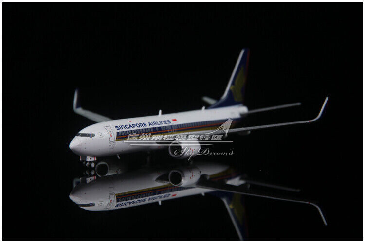 1:400 JC Wings SINGAPORE AIRLINES BOEING 737-800 Passenger Plane Diecast Model