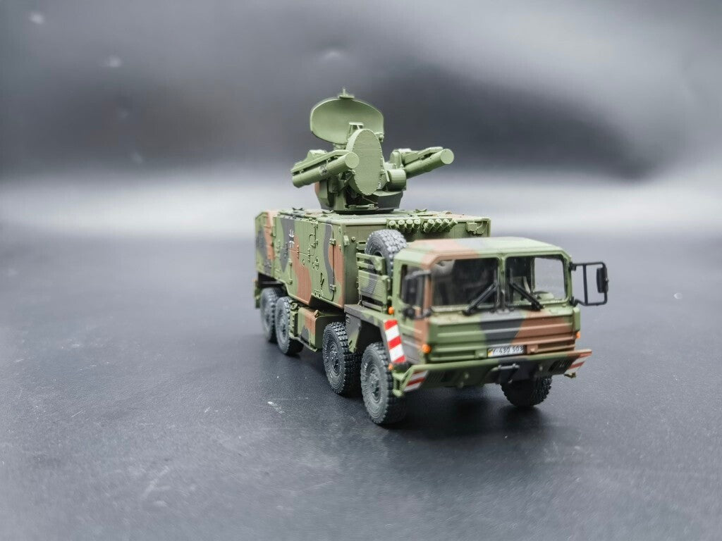 1/72 German Roland anti-aircraft vehicle model MAN series