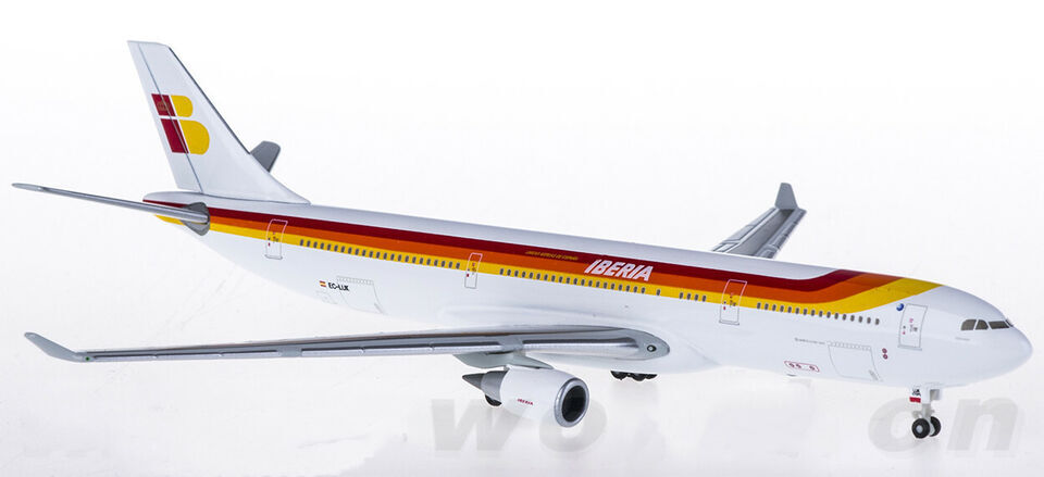 1:400 Hogan IBERIA AIRBUS A330-300 Passenger Airplane Diecast Aircraft Model