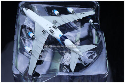 1:400 JC Wings Malaysia Airlines AIRBUS A380 Passenger Airplane Diecast Model