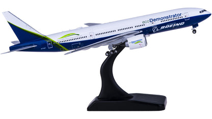 1:400 Phoenix ecoDemonstrator BOEING 777-200 Passenger Airplane Diecast Model