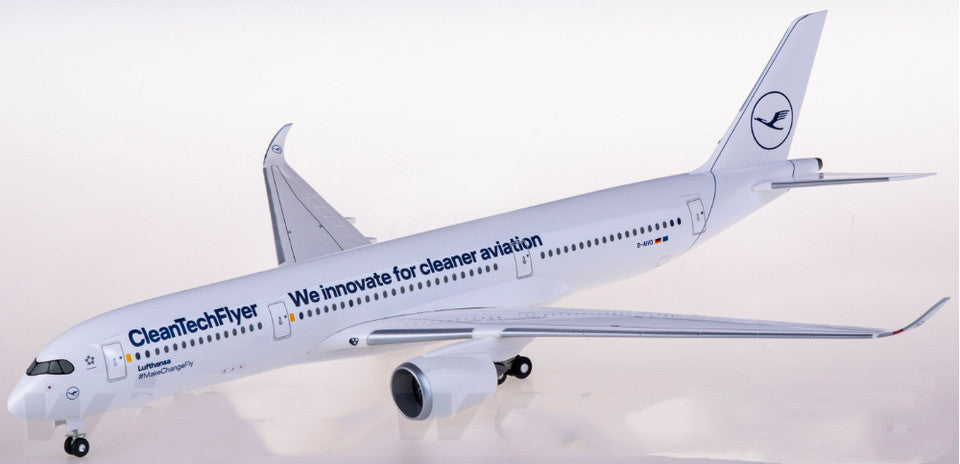 1:200 33CM Hogan Lufthansa AIRBUS A350-900 Passenger Aircraft ABS Plastic Model