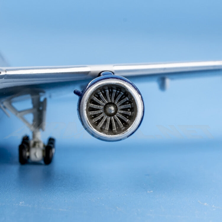 1:400 JC Wings United Airlines Boeing 777-200 Airplane Diecast Aircraft Model