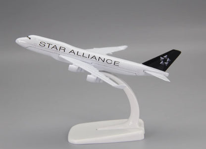 16cm Star Alliance Boeing 747-400 Passenger Aeroplane Diecast Aircraft Model