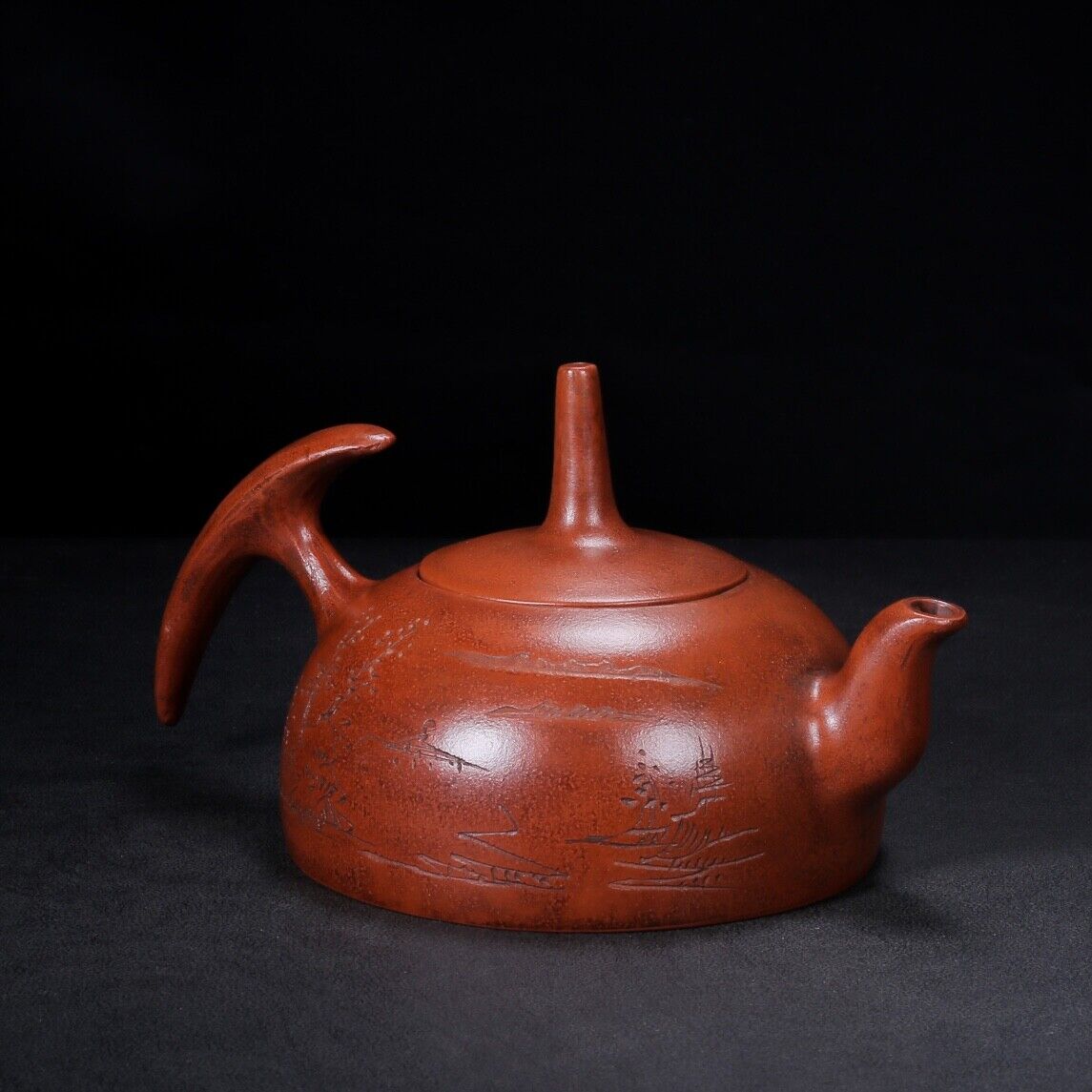 Chinese Yixing Zisha Clay Handmade Exquisite Teapot（Yuzhu 顾景舟）