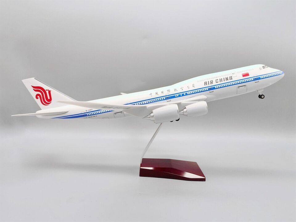 47CM 1:160 AIR CHINA BOEING 747-8 Plane Led Sound-controlled Light Resin Model