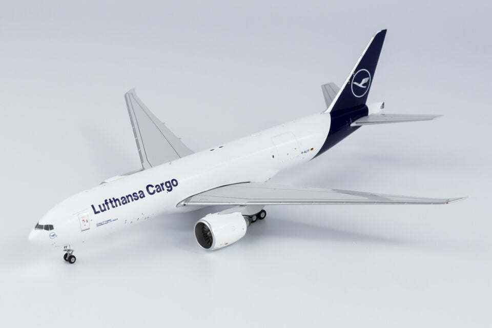 1:400 NG Model Lufthansa Cargo BOEING 777F Airplane Diecast Aircraft Plane Model