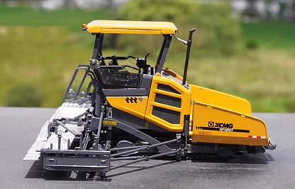 1:35 XCMG RP1005T Paver Construction Machine Equipment Vehicle Diecast Model