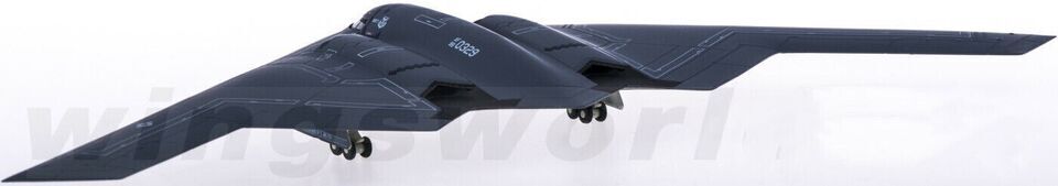 1:200 Herpa USAF Nothrop Grumman B-2A Military Bomber Diecast Fighter Model