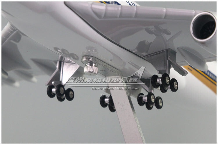 47CM 1:150 SINGAPORE AIRLINES BOEING 747-400 Airplane Landing gears Resin Model