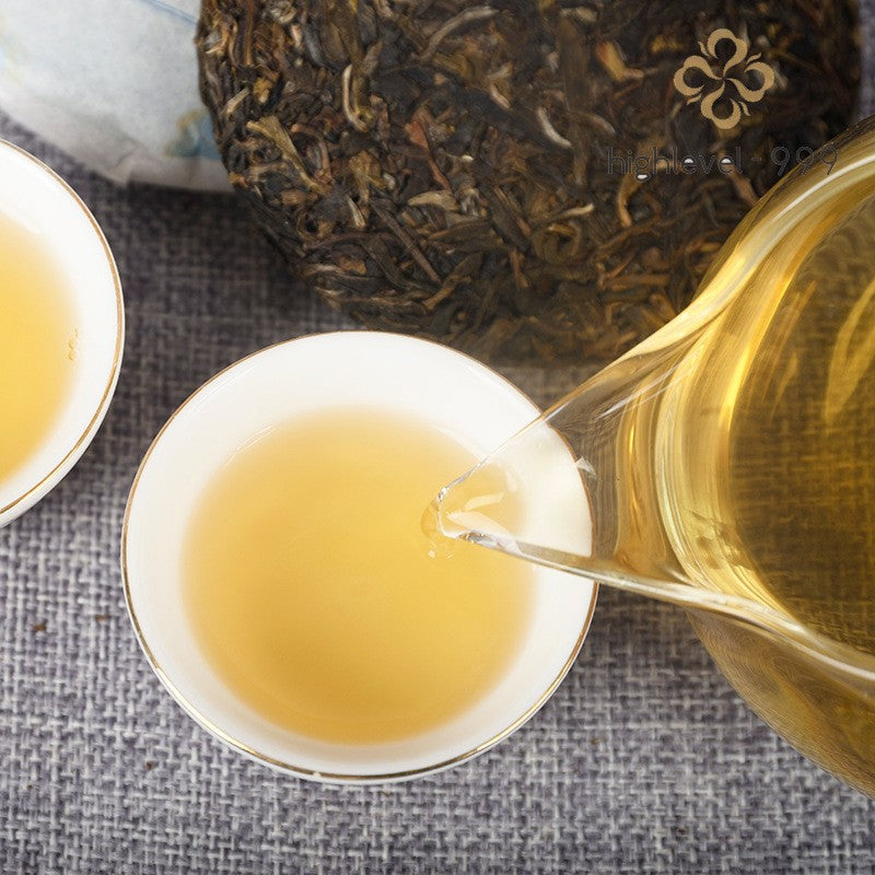 100g Raw Pu'er Tea Cake Yunnan Yiwu Wanggong Early Spring Aged Dried Leaf Tea