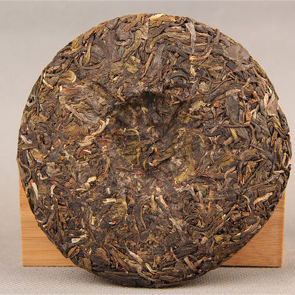 Pu er tea cake handmade Pu er tea 100g raw Pu er tea ecological old tree green tea-