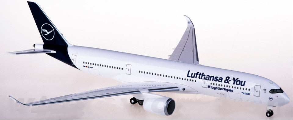 1:200 33CM Hogan Lufthansa AIRBUS A350-900 Passenger Plane  ABS Plastic Model