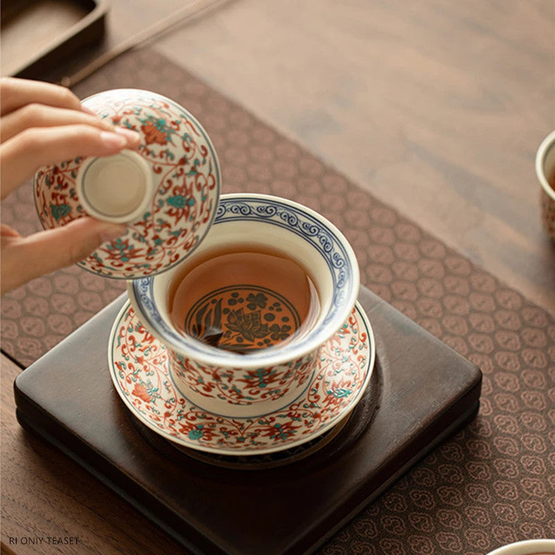 150ml Chinese Ceramic Gaiwan Handmade Lotus Pattern Tea Tureen Kungfu Teaware